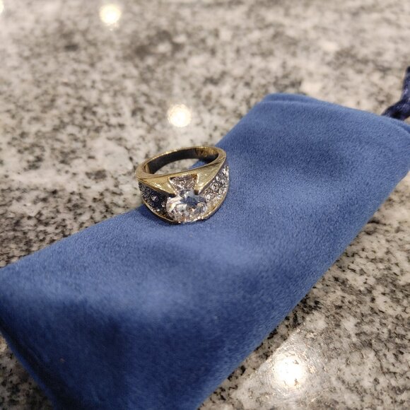 Swarovski Crystal Ring, Gold Plated, Swan Signed, Size 9 - Picture 10 of 16